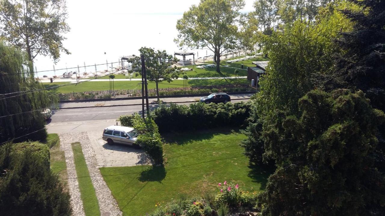 Lakeside Apartment Tihany Exterior photo